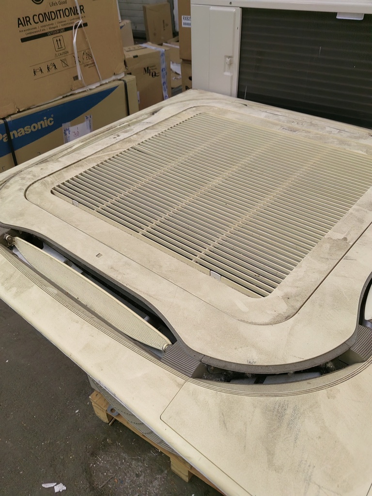 Daikin FXFQ32AVEB (SN:J021488)