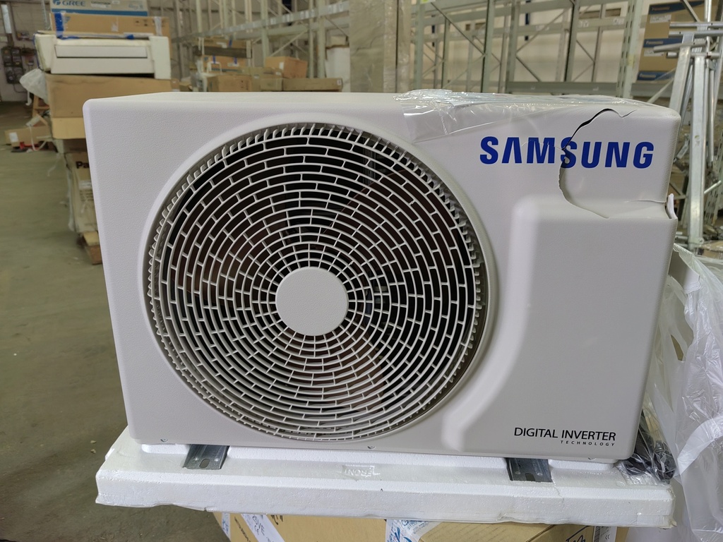 Samsung AR12TXFCAWKX (SN:0UYYPASR300455X)